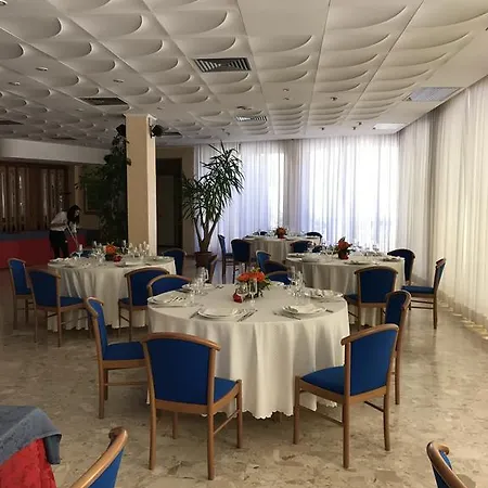 Terme Di San Vittore Hotel Genga (Ancona)